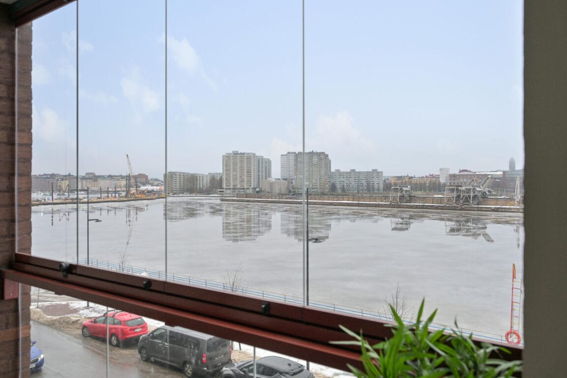 Kaljaasi Fortunan katu 1, Helsinki (Sompasaari)