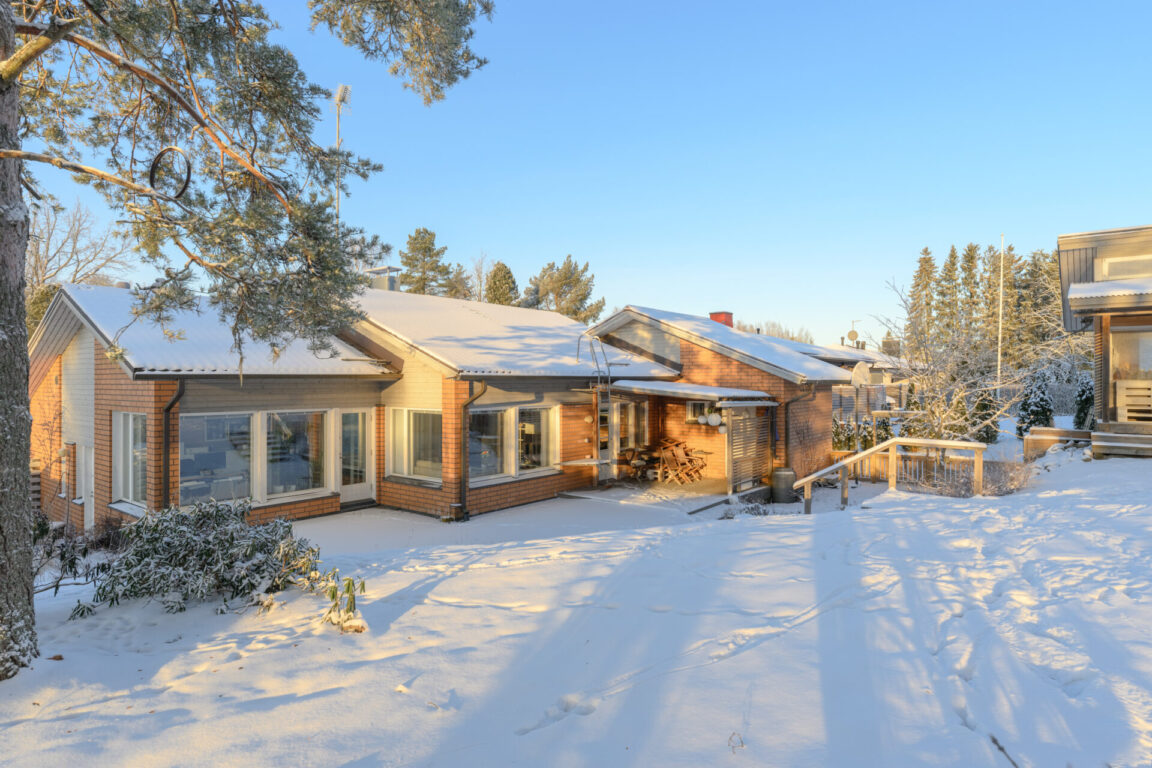 Ojakatu 10, Karkkila (Etu-Vattola)