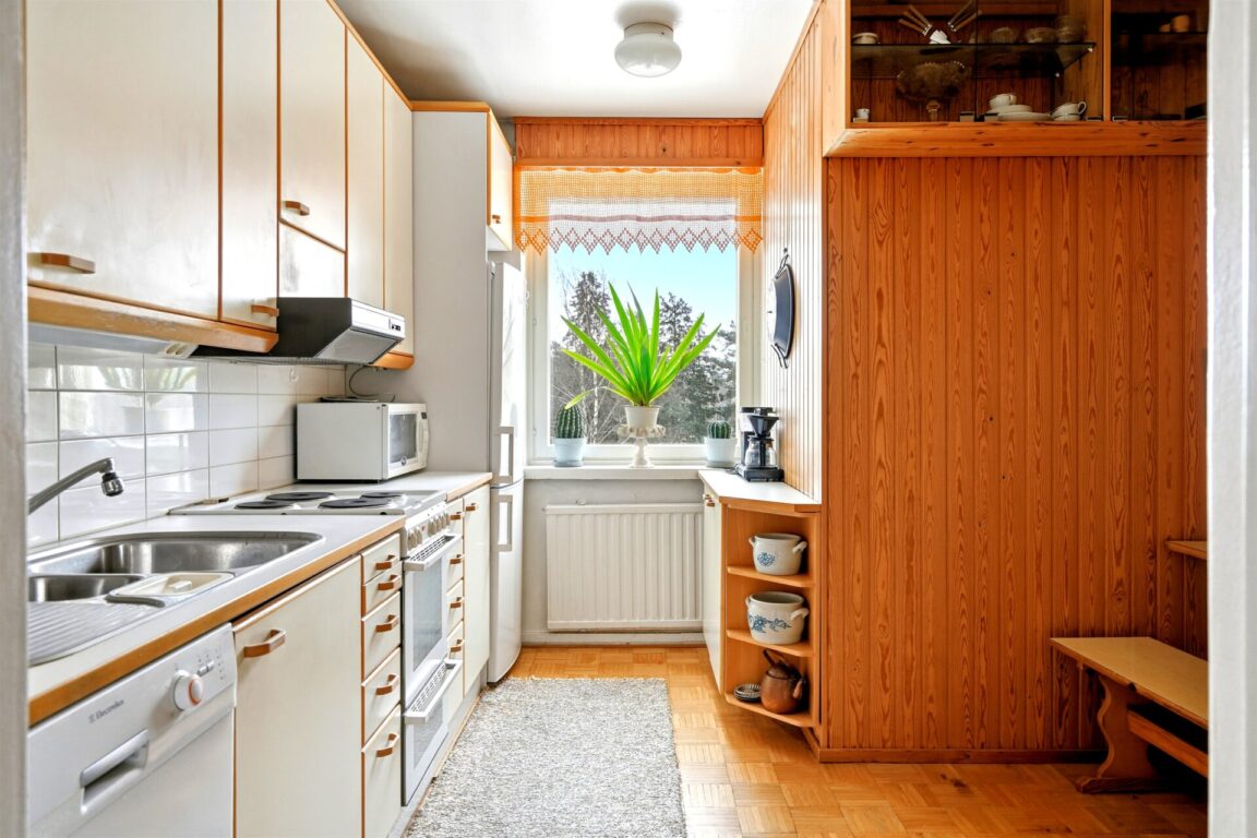 Metsätähdentie 4, Vantaa (Tarhurinpuisto, Hiekkaharju)