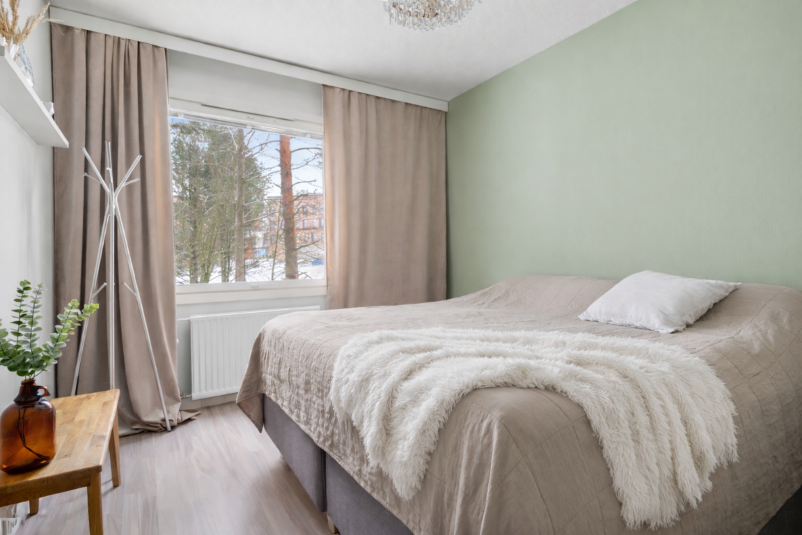 Simontie 4, Vantaa (Simonmetsä)