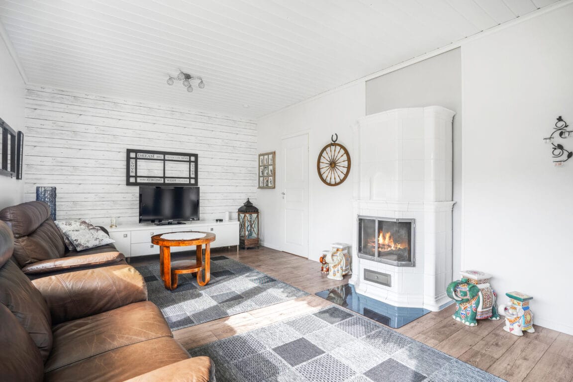 Luhtakatu 16, Outokumpu (Mustikkakorpi)