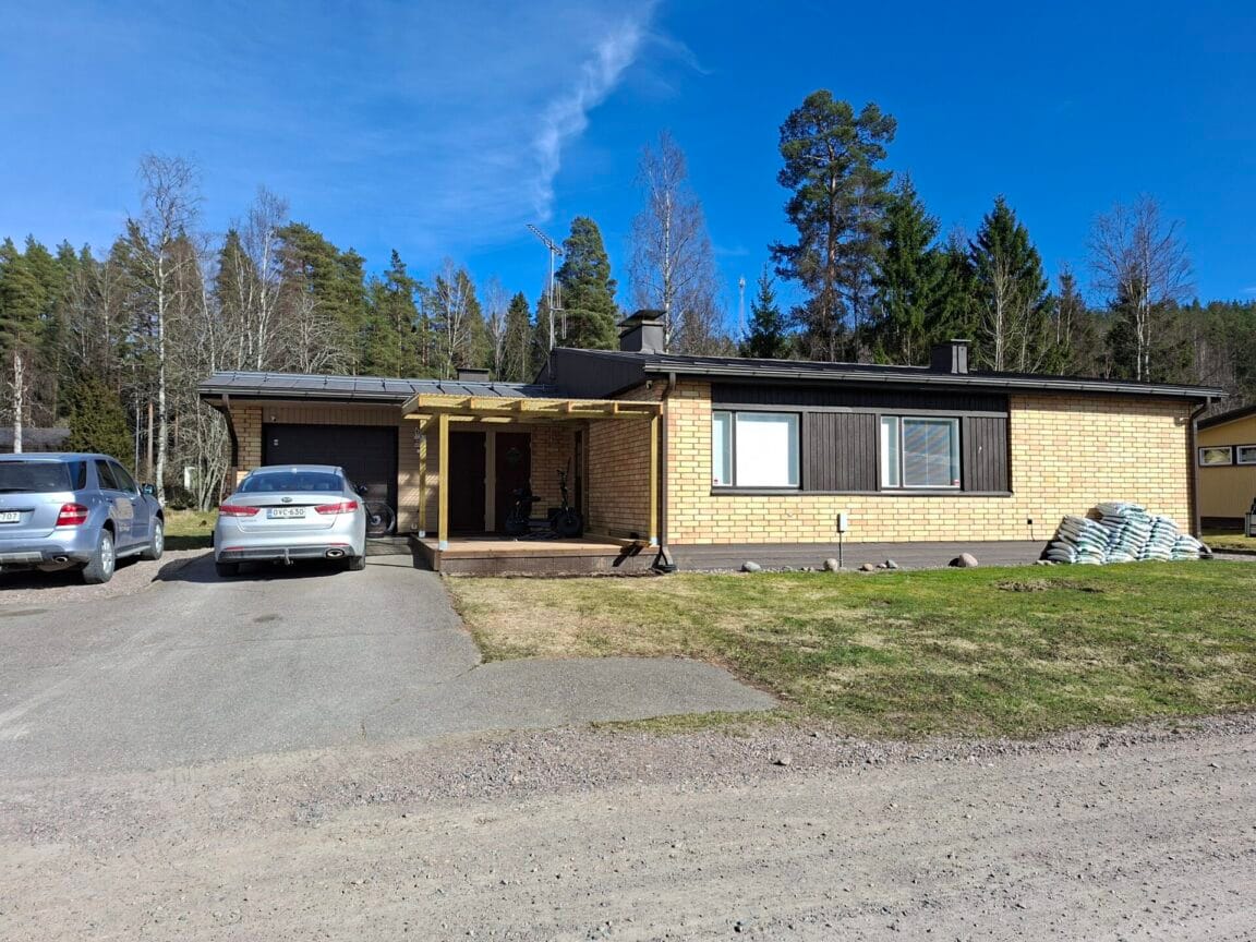 Eräkatu 6, Karkkila (Polari)