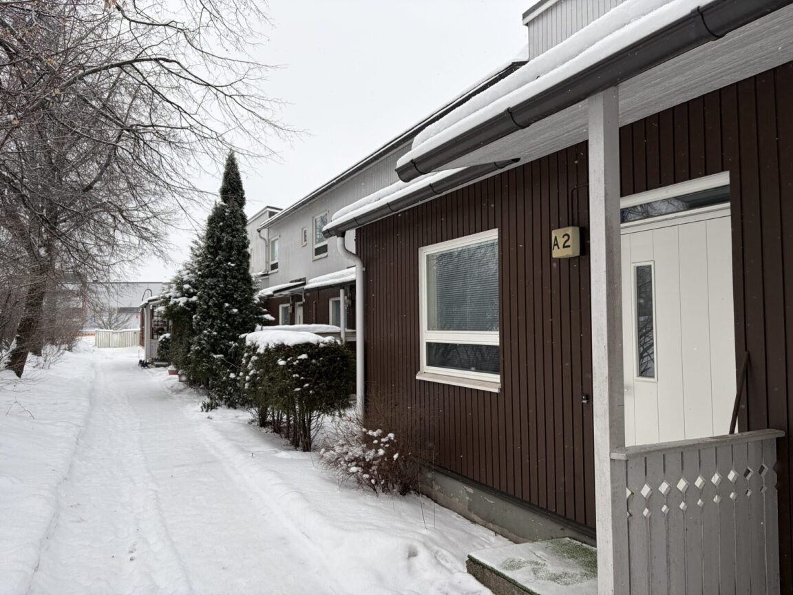 Liljatie 1, Vantaa (Viertola)