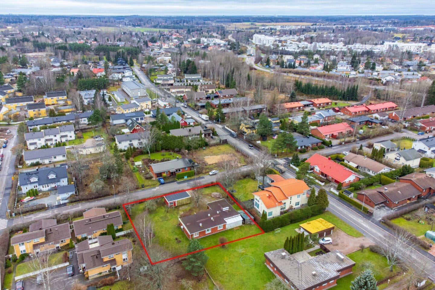 Hippiäistie 3, Helsinki (Tapaninkylä), Kuva 1