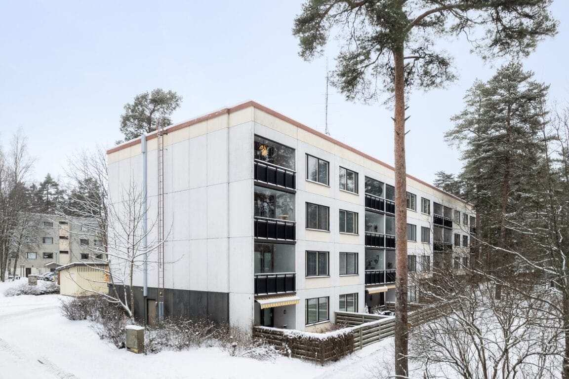 Karhuntie 8, Hämeenlinna (Puistonmäki)
