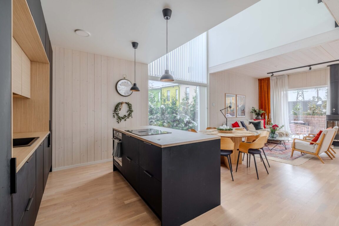 Haapaperhosentie 4 D, Helsinki (Honkasuo)