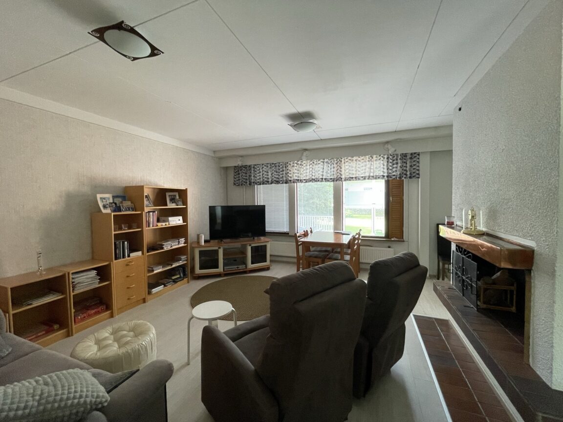 Tilhitie 21, Ylivieska (Toivonpuisto)