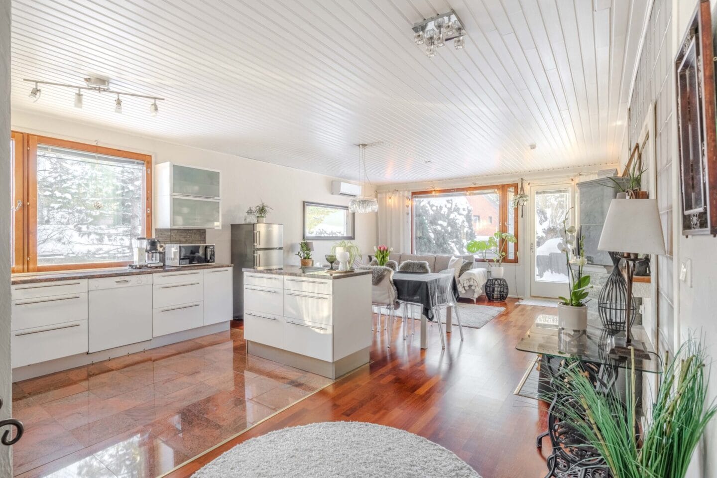 Lintukalliontie 5 B, Vantaa (Kivimäki, Martinlaakso), Kuva 1