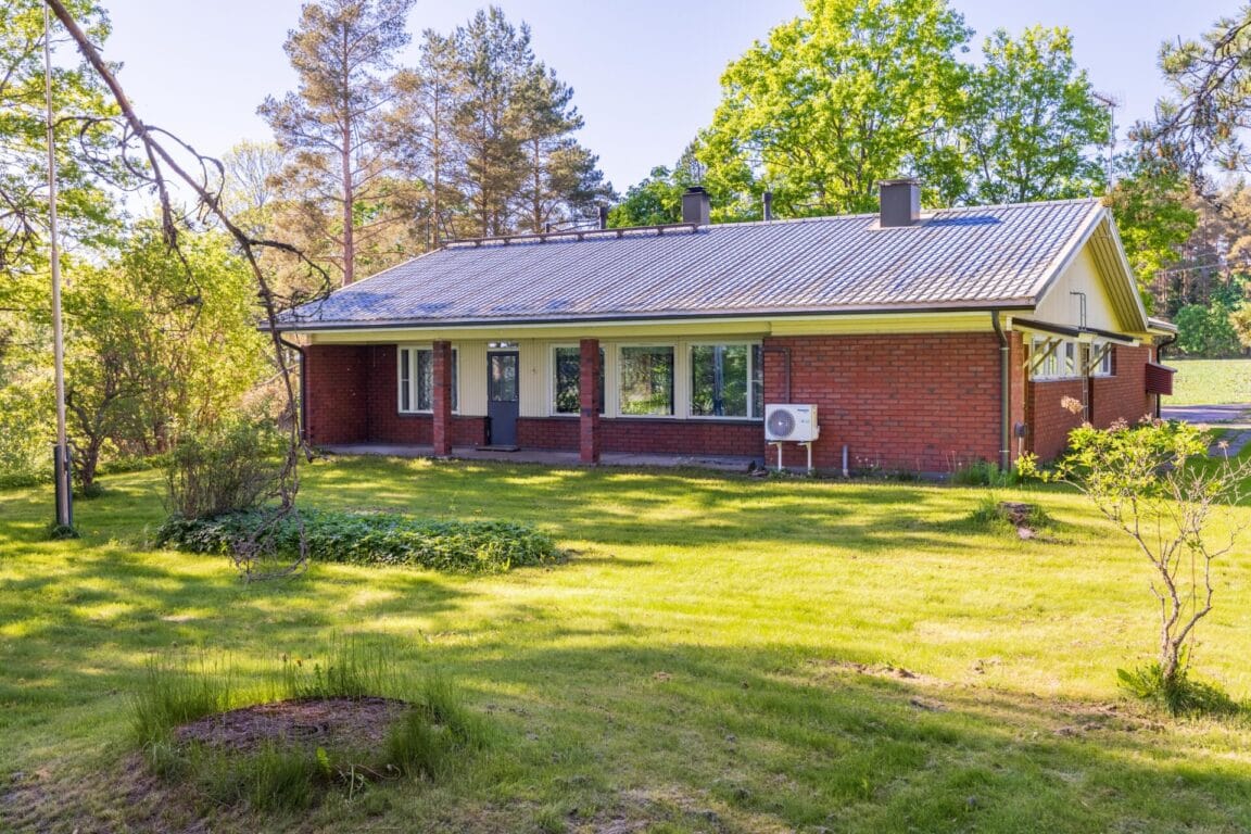 Myyrinkuja 15, Nurmijärvi (Nummenpää)