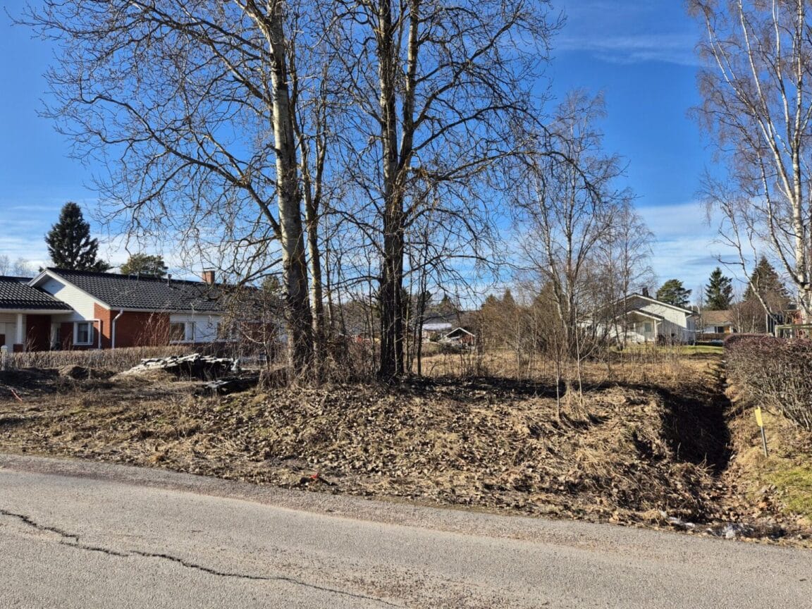 Metsotie 7a, Ylivieska (Toivonpuisto)