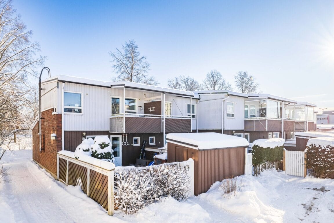 Liljatie 1, Vantaa (Viertola)