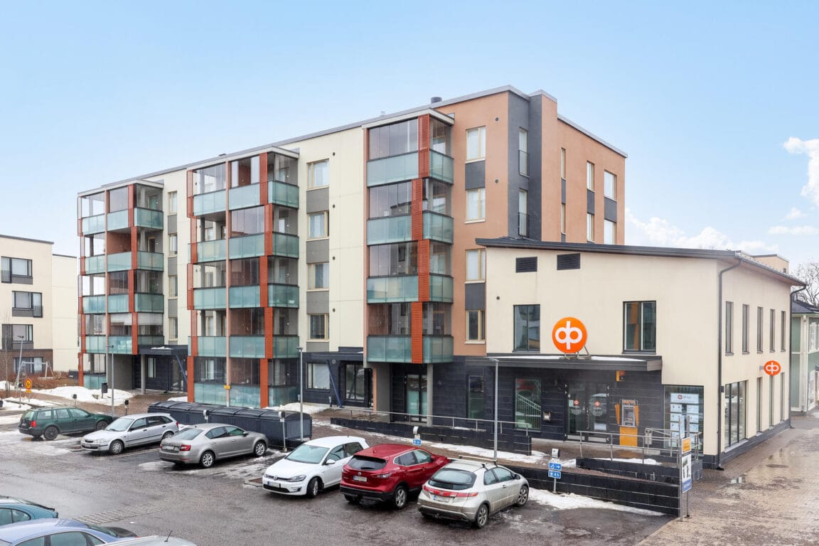 Iso Kylätie 21-23, Suomi (Nikkilä)