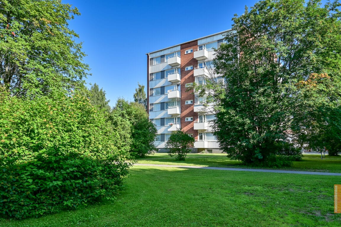 Tarkka-ampujankatu 16, Oulu (Heinäpää)