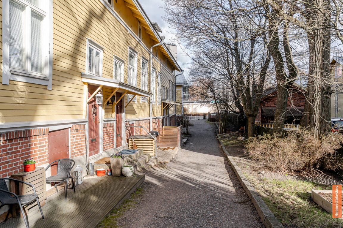 Ratakatu 8, Turku (Port Arthur)