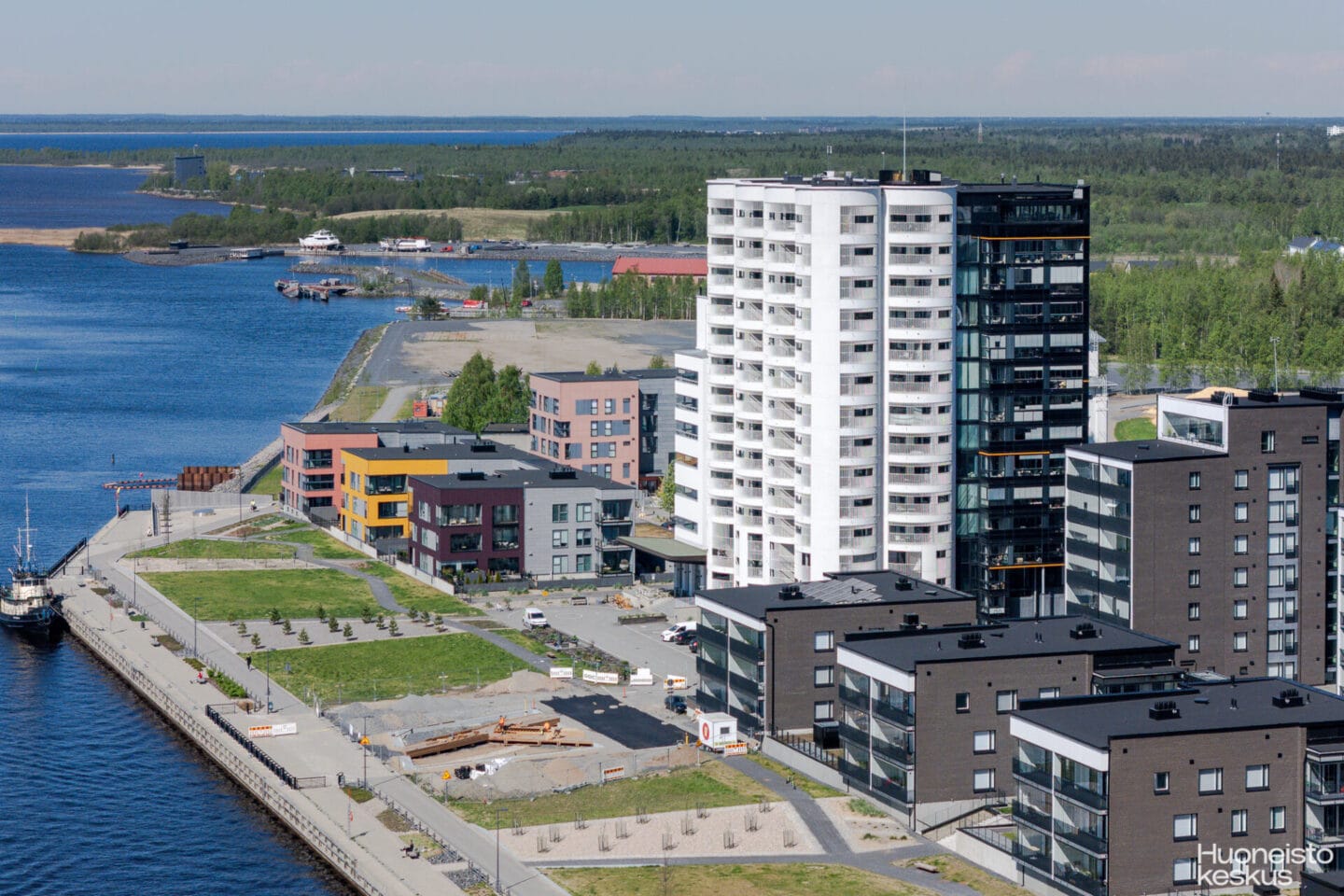Siilotie 21, Oulu (Toppilansalmi), Kuva 1