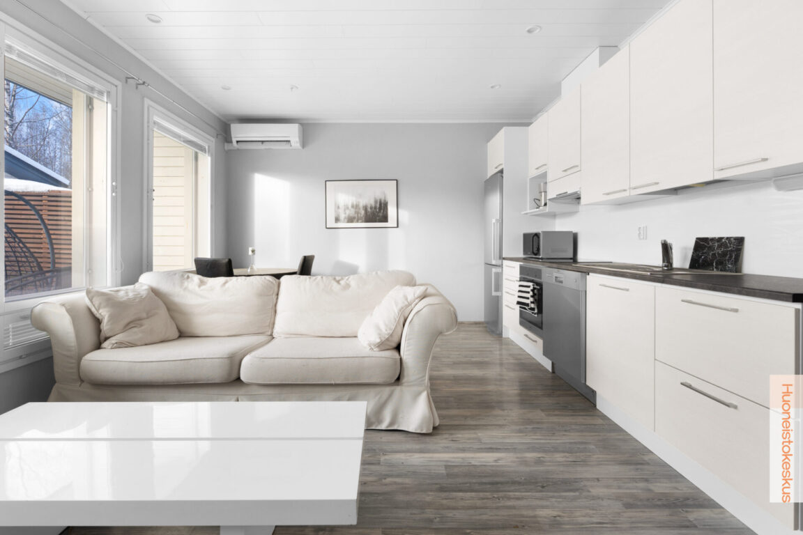 Rossinkatu 5, Joensuu (Karhunmäki)