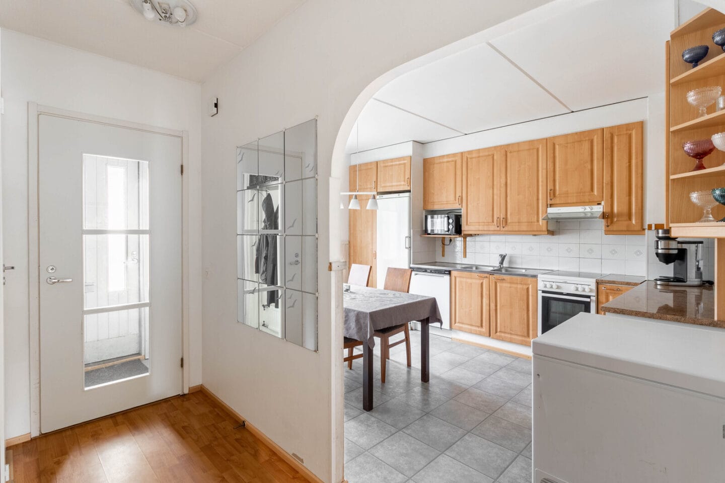 Peltokylänraitti 6, Helsinki (Siltamäki), Kuva 1