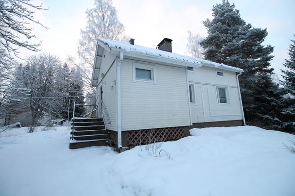 Yötarhantie 7, Kuopio (Jynkkä)