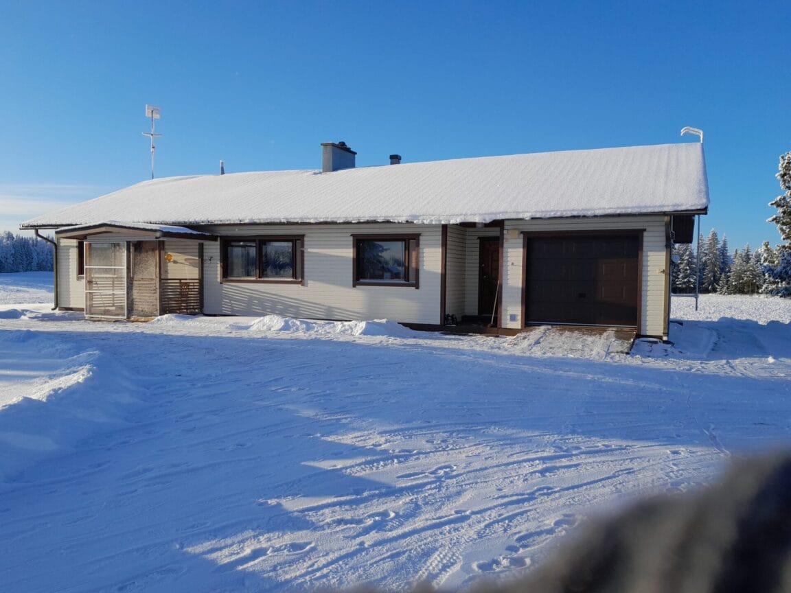 Hirvijärventie 219, Juurikkamäki