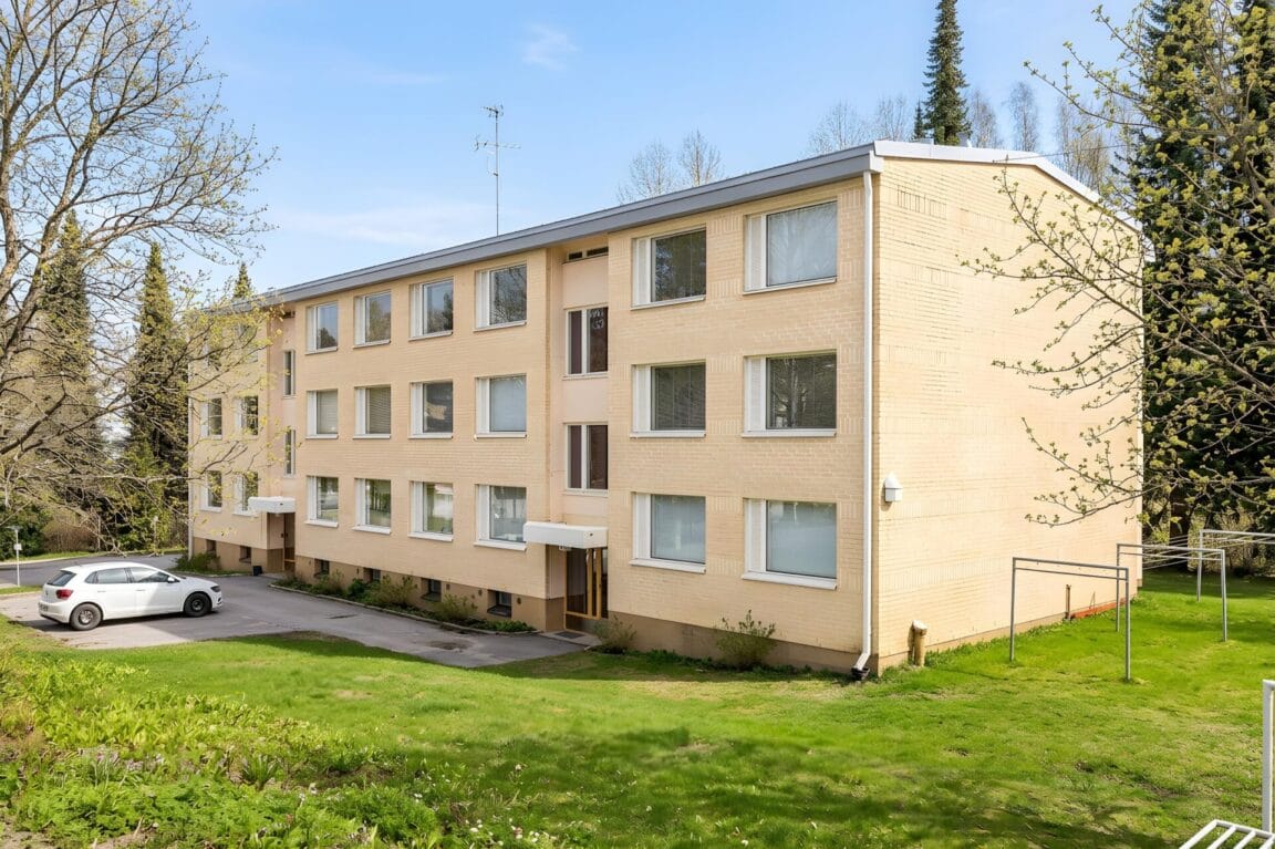 Vuorikummuntie, Helsinki (Konala)