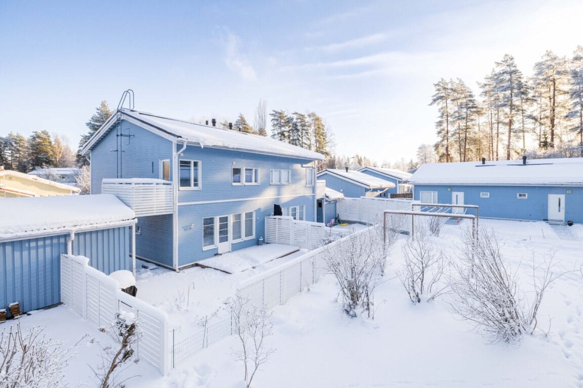 Esikoisentie 8, Helsinki (Hakuninmaa)