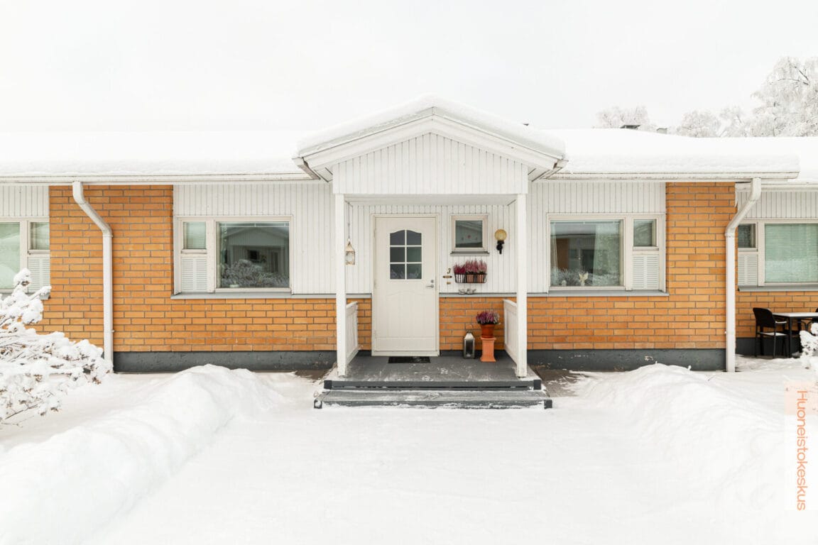 Mäkikuusentie 16, Oulu (Iinatti)