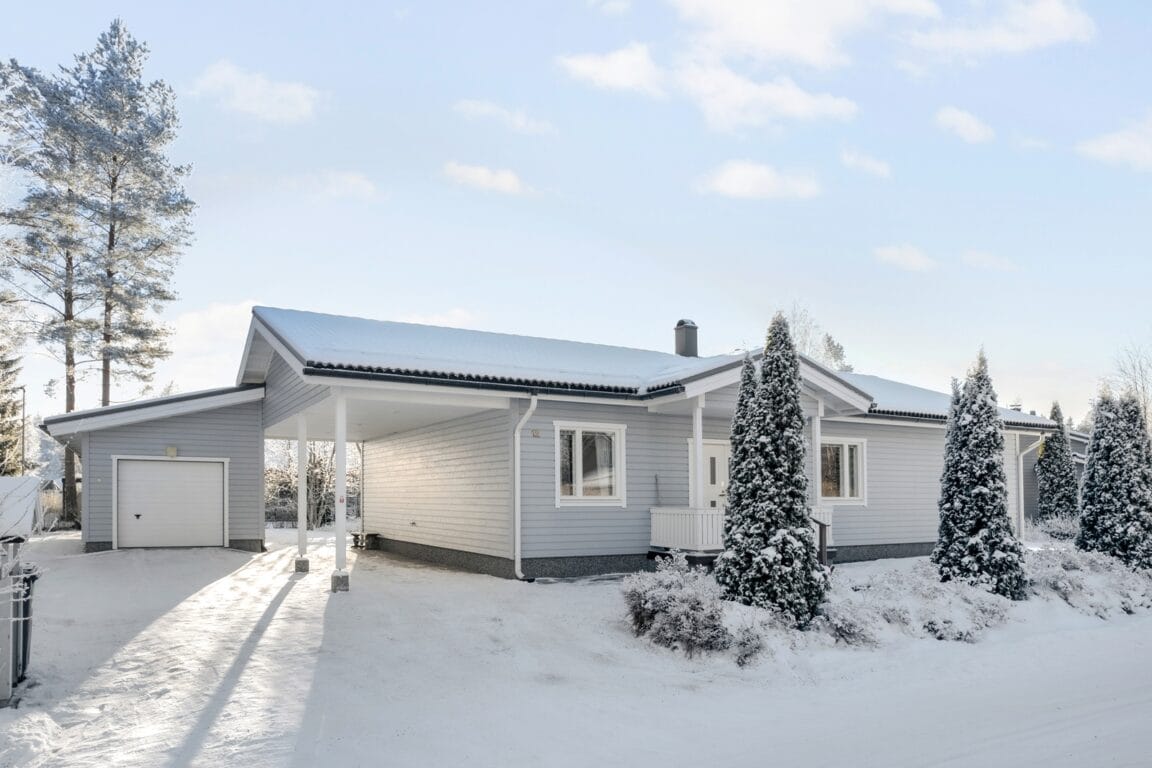 Kuokkamaantie 12, Hämeenlinna (Hirsimäki)