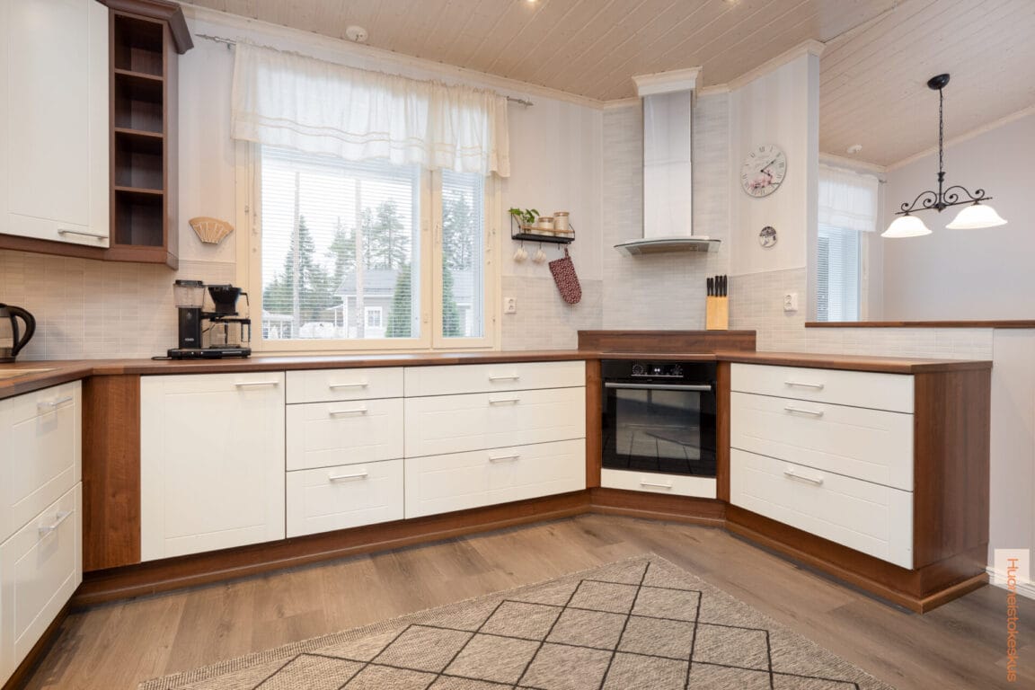 Kuusikonkuja 4, Sievi (Jussinmäki)
