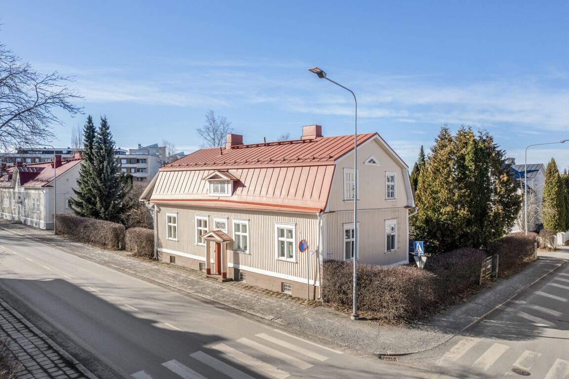 Lukiokatu 38, Hämeenlinna (Kauriala)