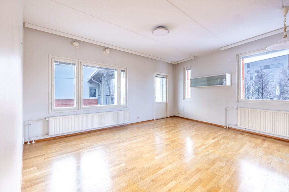 Rusthollarinkuja 7, Helsinki (Puotila, Vartiokylä)