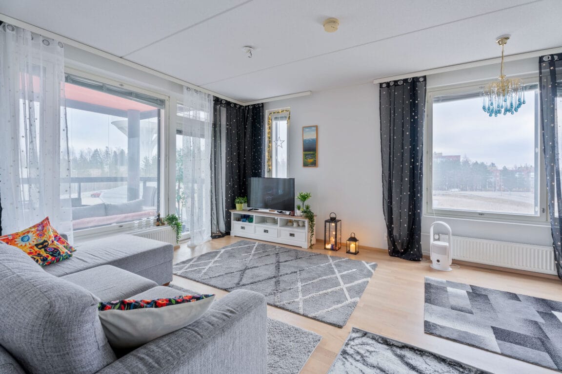 Leinikkitie 13, Vantaa (Simonkylä)