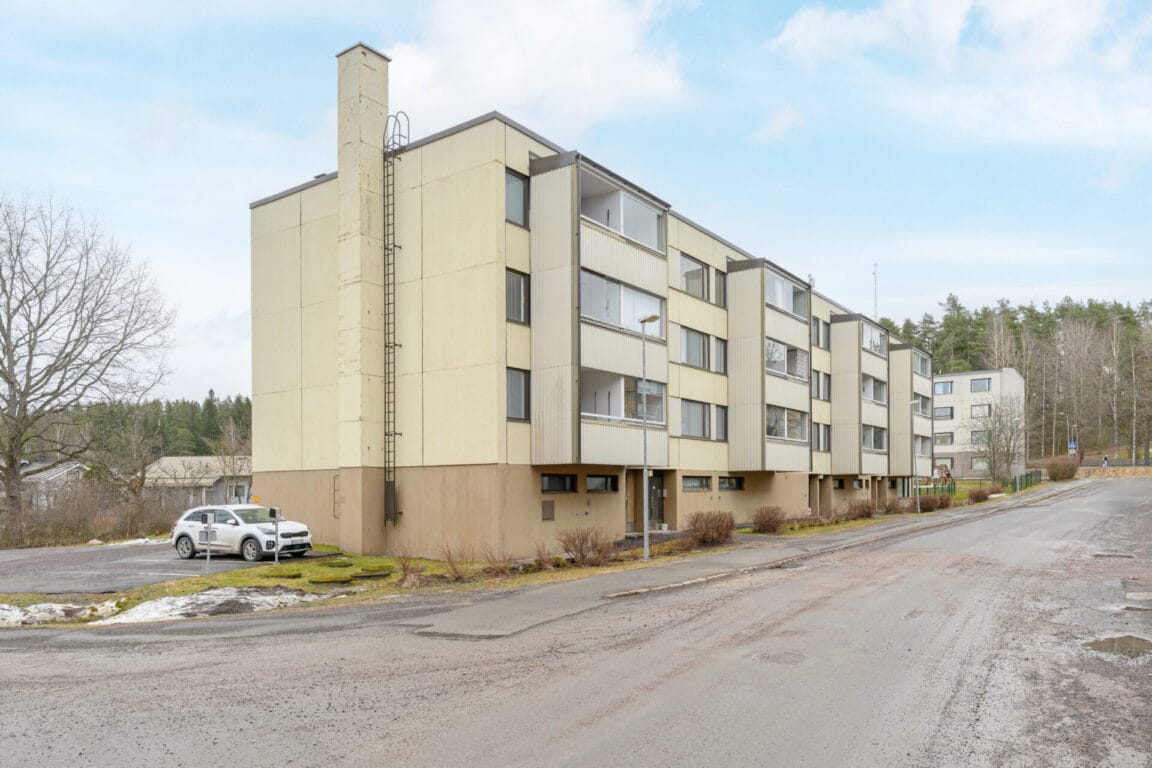 Kahilaisentie 1, Karkkila (Sudetti)