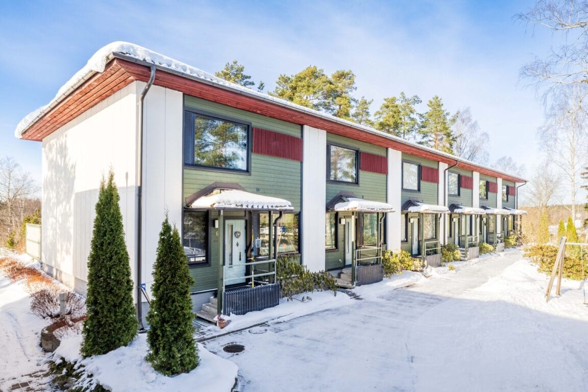 Simonkallionkuja 1, Vantaa (Simonkallio, Simonkylä)