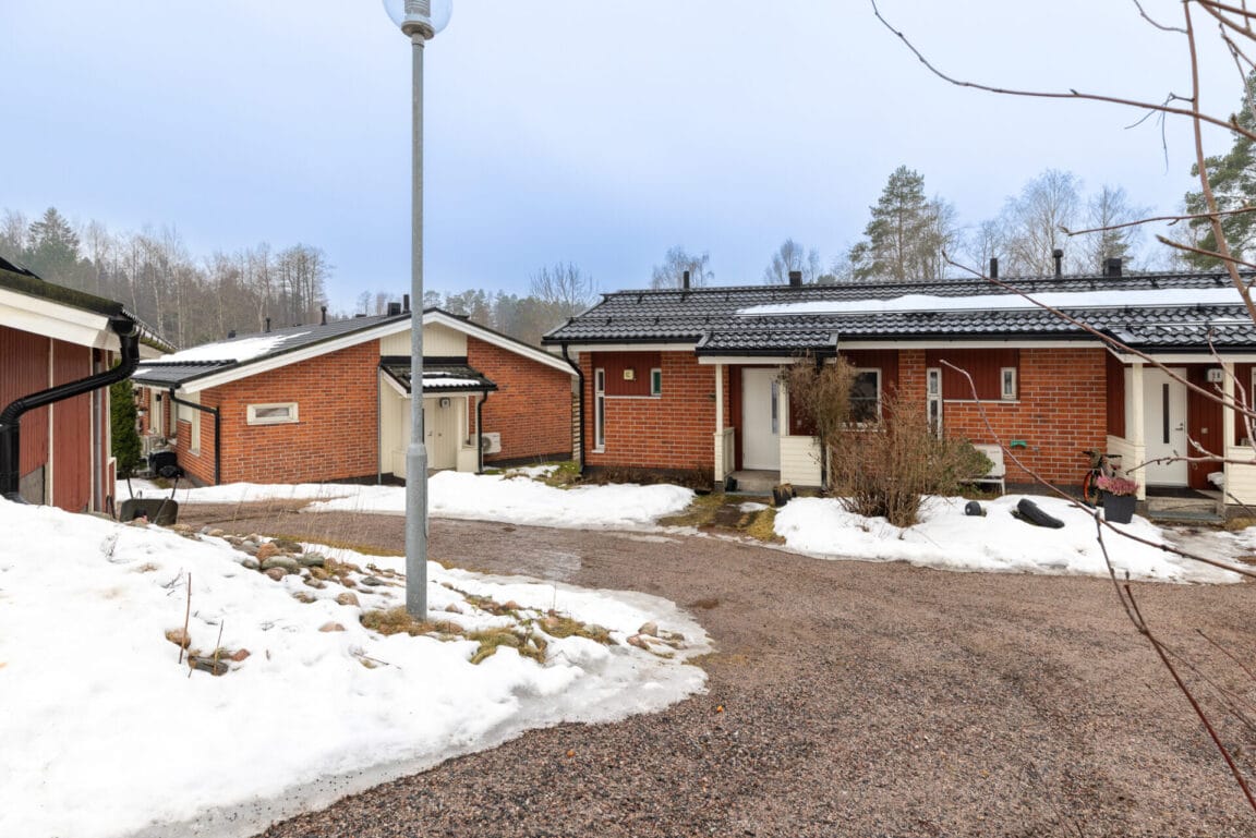 Männistöntie 8, Veikkola (Veikkola)