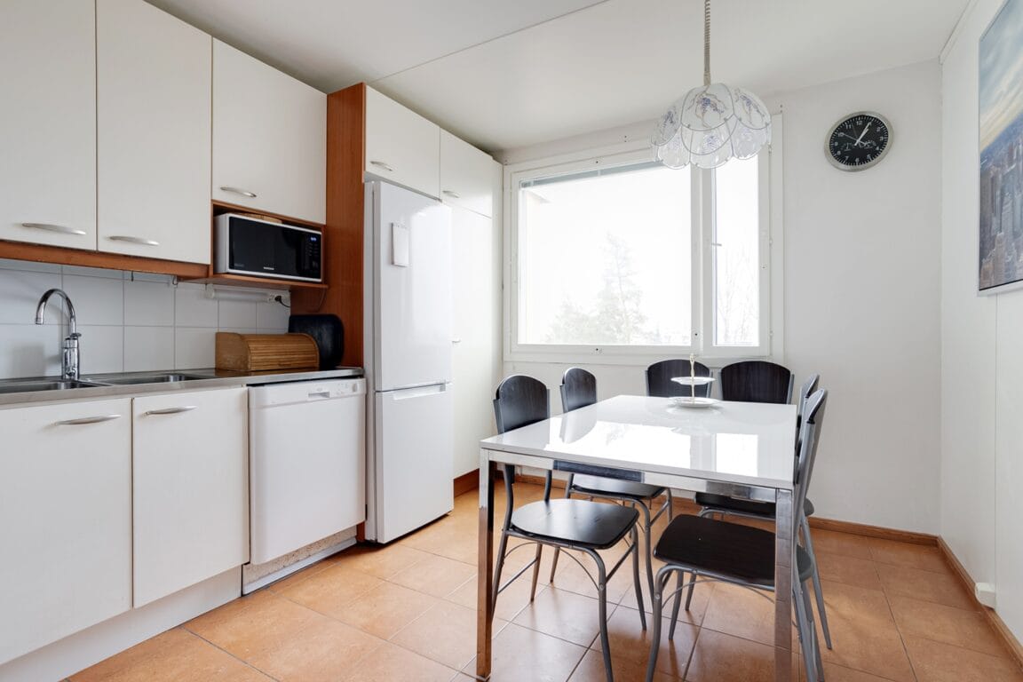 Kirstinsyrjä 6, Espoo (Kirstinmäki)