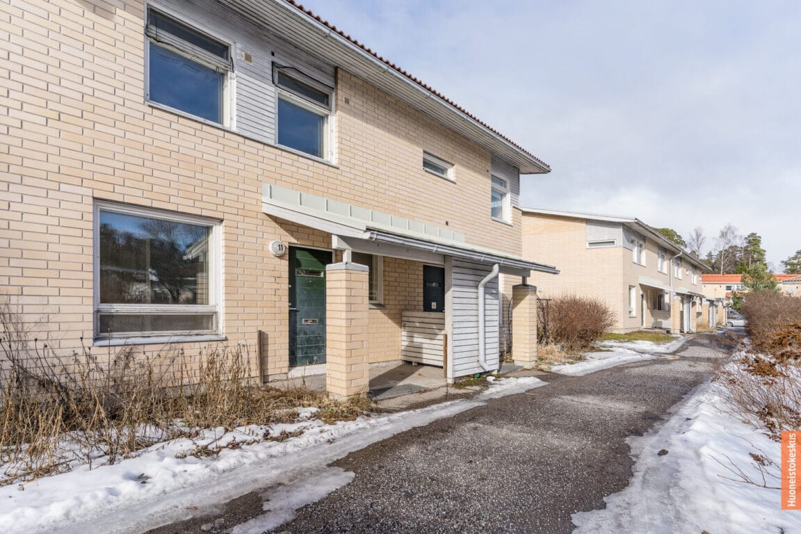 Saarenmaankatu 2, Turku (Perno)