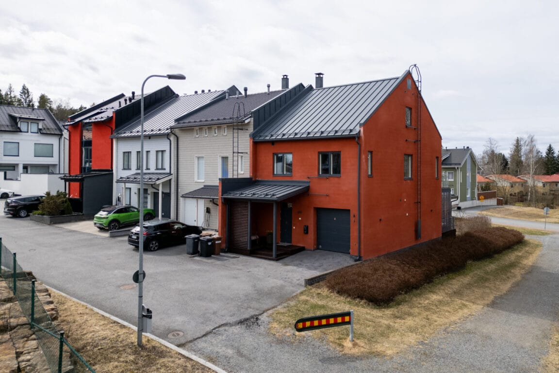 Tuohikontti 6, Pirkkala (Naistenmatka)