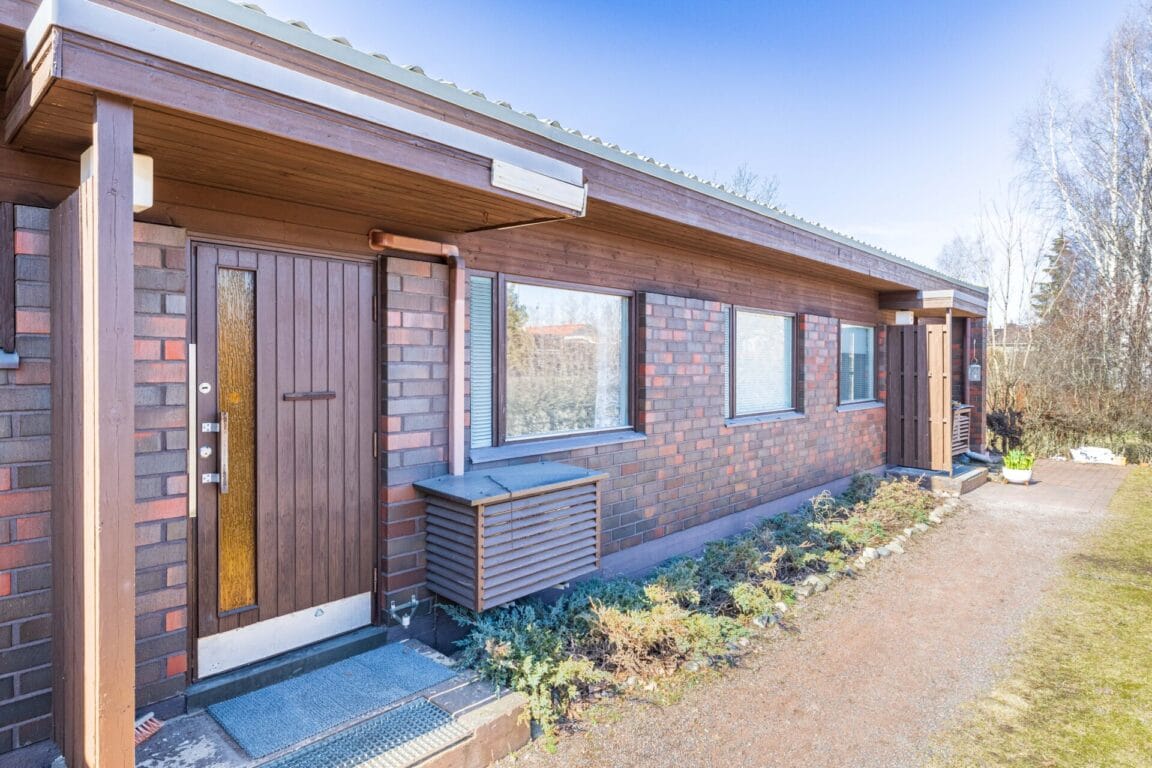 Katajamäentie 36, Helsinki (Tapaninvainio)