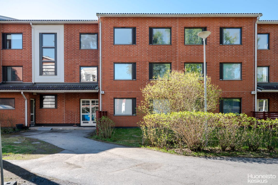 Postimestarintie 17, Oulu (Mäntylä)