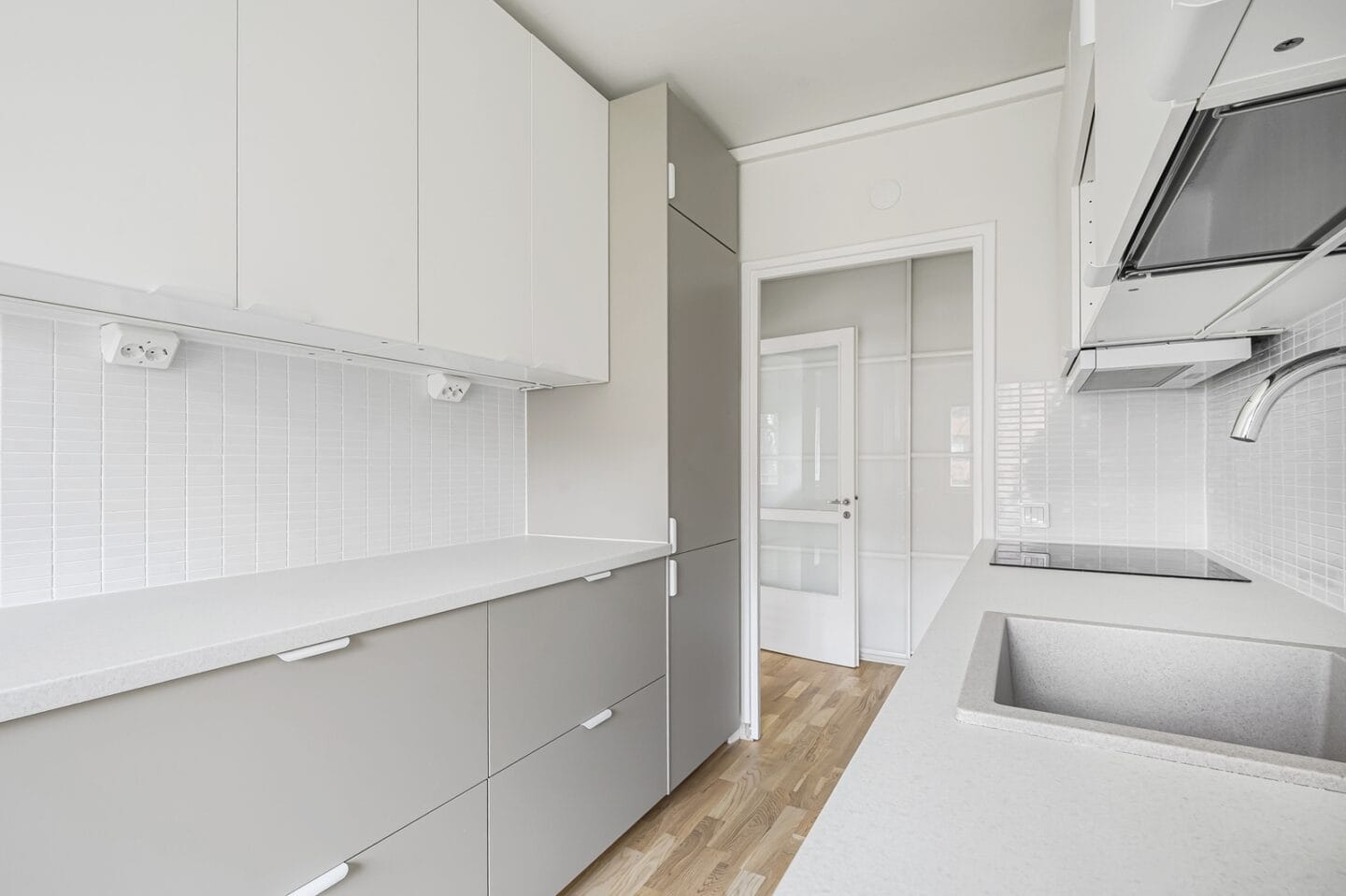 Image delivery from Zentuvo to Linear