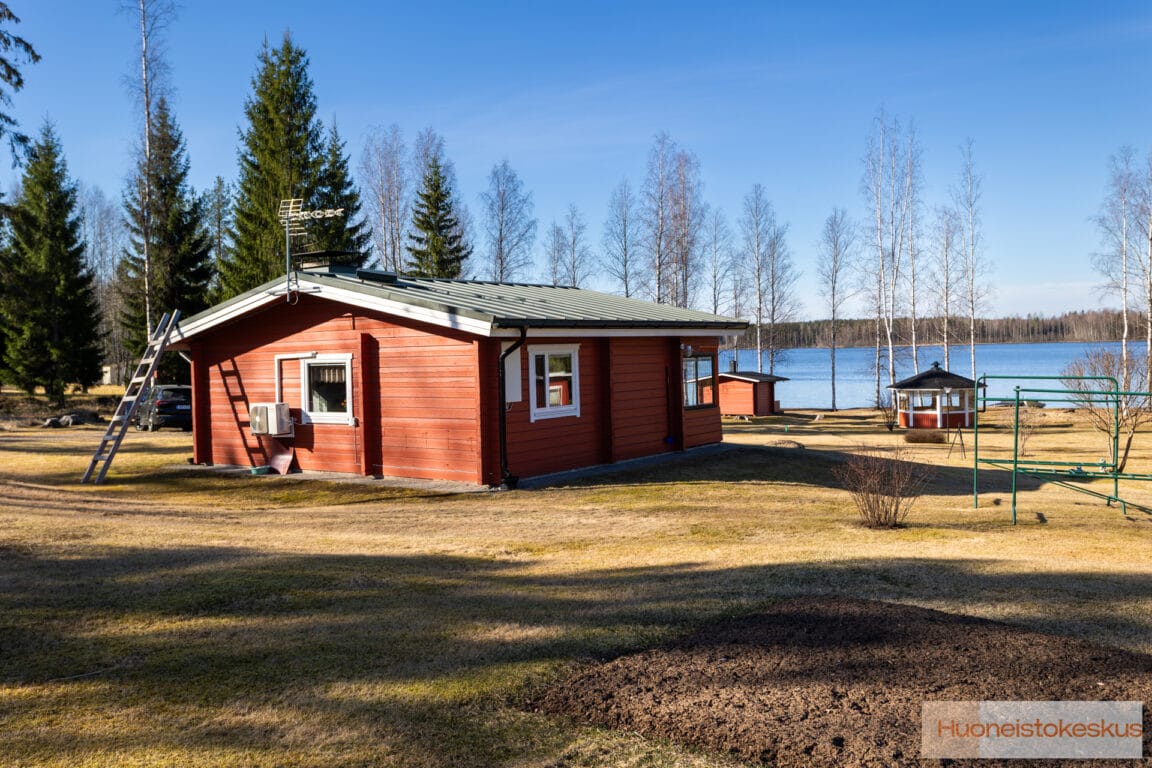 Viitamäentie 91, Tuusjärvi