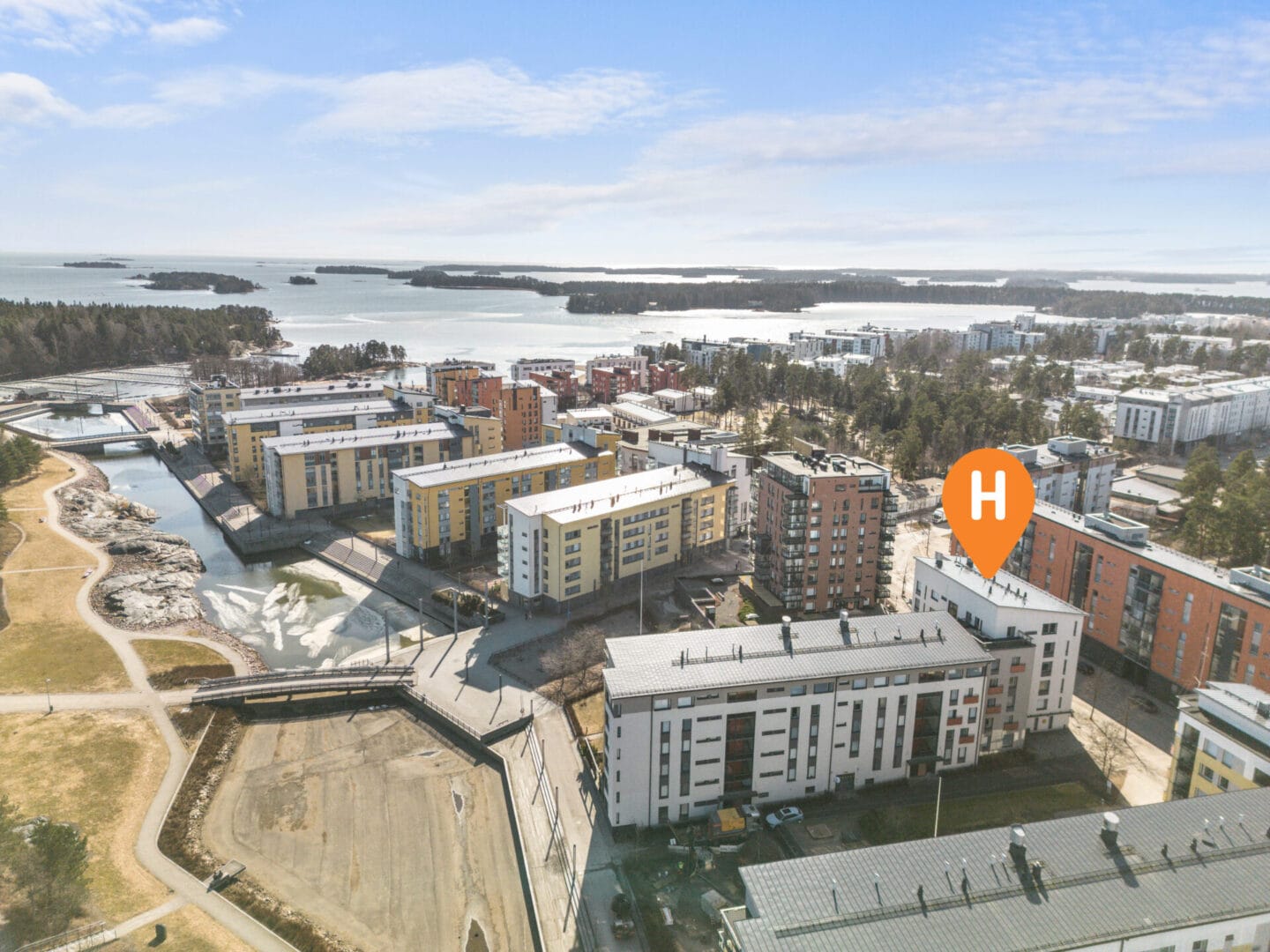 Aurinkotuulenkatu 10, Helsinki (Aurinkolahti, Vuosaari), Kuva 1