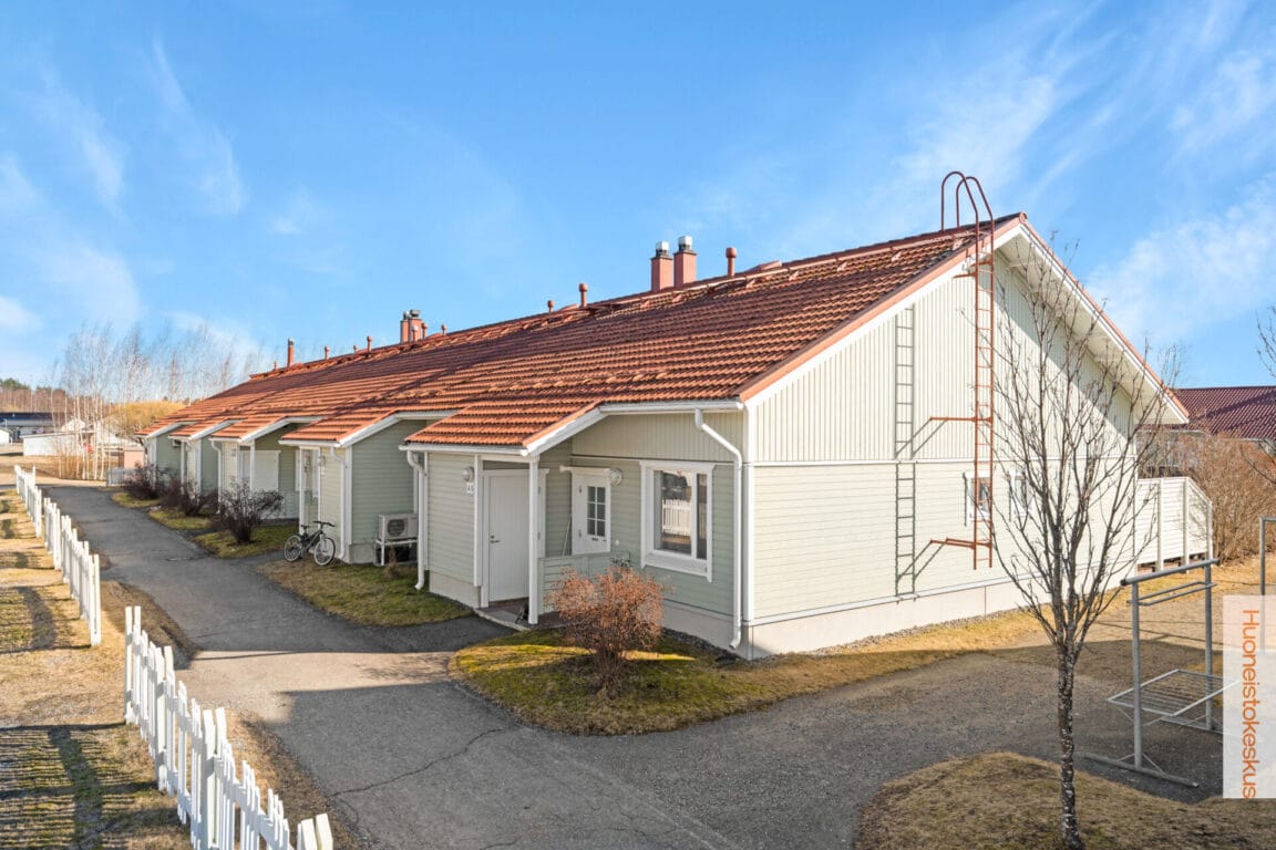 Vehkakatu 1, Joensuu (Vehkalahti)