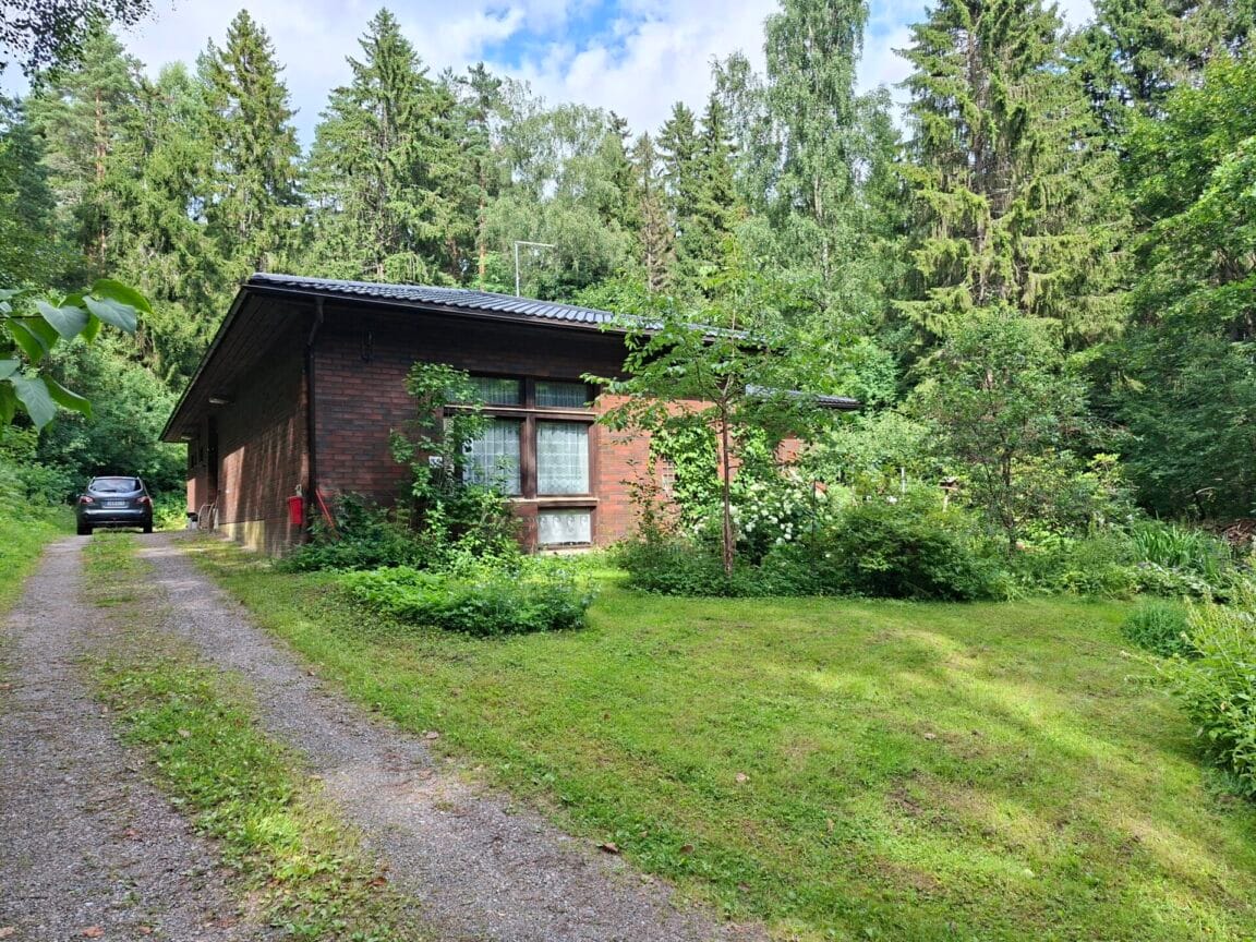 Sepäntie 39, Karkkila (Tuorila)