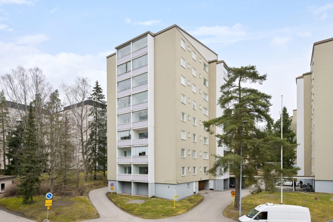 Poutamäentie 13, Helsinki (Pajamäki)