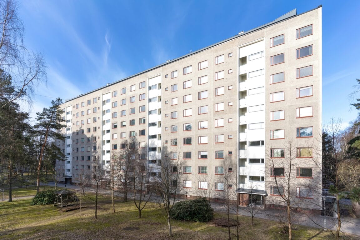 Kaarenjalka 4, Helsinki (Kontula)