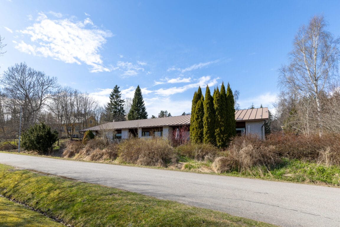 Keskustie 27, Karjalohja (Karjalohja)
