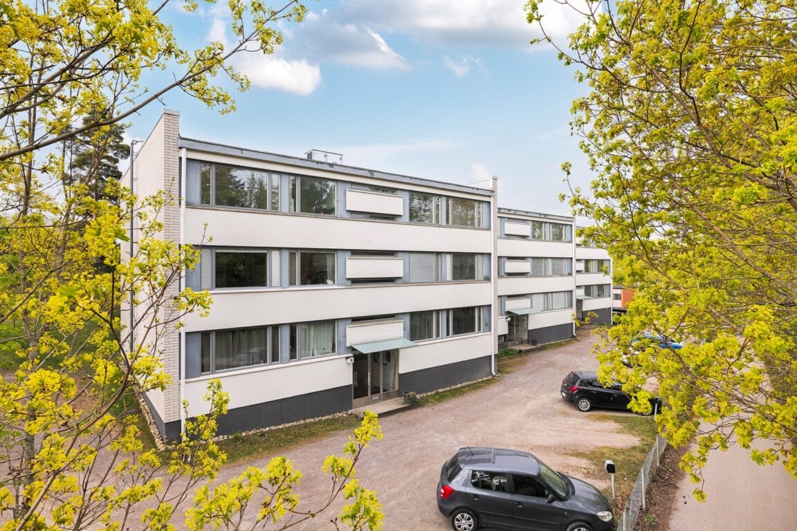 Rajamännynkuja 8, Espoo (Viherlaakso)
