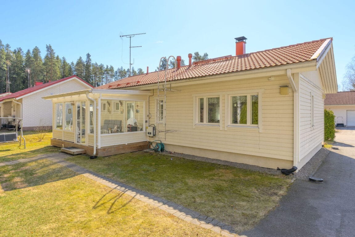 Tonttumäentie 24, Karkkila (Pitkälä)