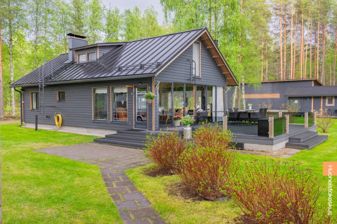 Pentti Haanpään tie 19a, Pyhäntä (Iso Lamujärvi)